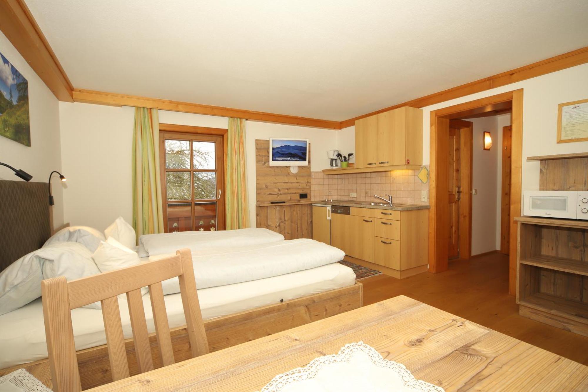 Linarhof Apartment Urlaub Am Bio Bauernhof Haus im Ennstal Habitación foto